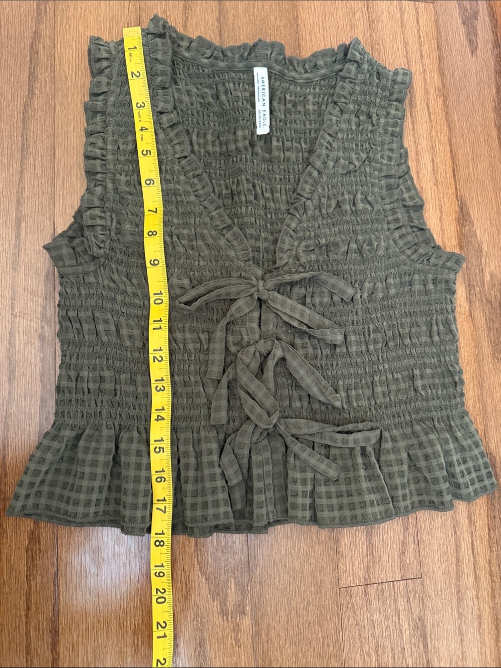 Bohemian Cottagecore Smocked Tie-Front Sleeveless Vest Crop Top — Olive Green - Picture 4 of 5